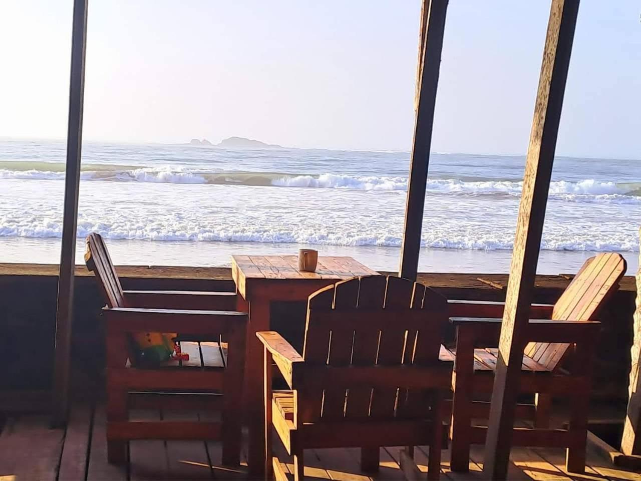 Busua Inn Екстер'єр фото